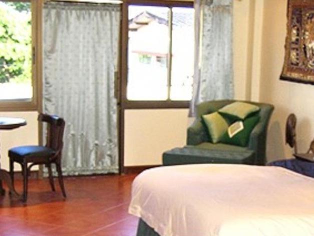 The Irish Clock Hotel Udonthani Kültér fotó