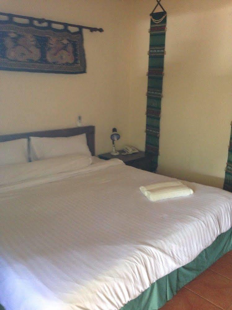 The Irish Clock Hotel Udonthani Kültér fotó